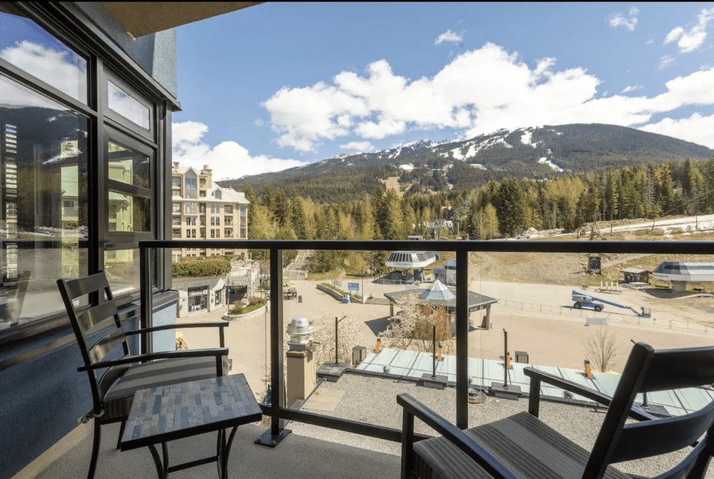 Carleton Lodge, 4280 Mountain Square – 2 bedroom condo
